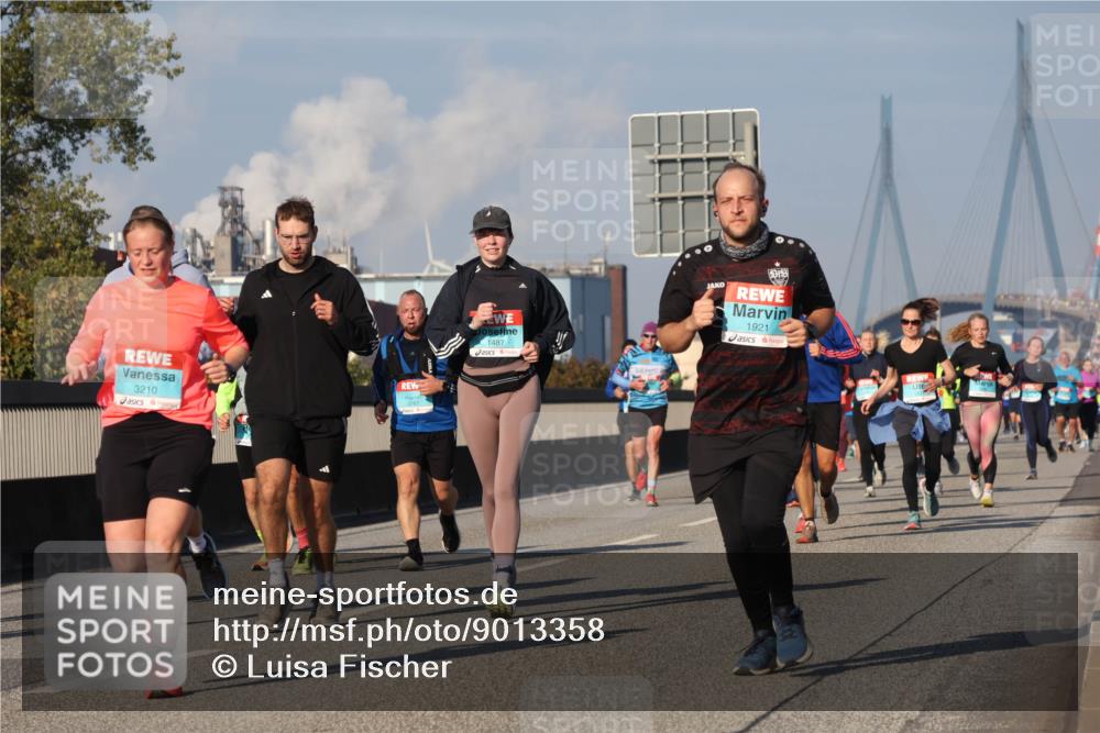 03.10.2025 - Köhlbrandbrückenlauf Luisa Fischer http://msf.ph/oto/9013358 03.10.2025 10:56:55 Position 3 3210, 1487, 1921 meine-sportfotos.de