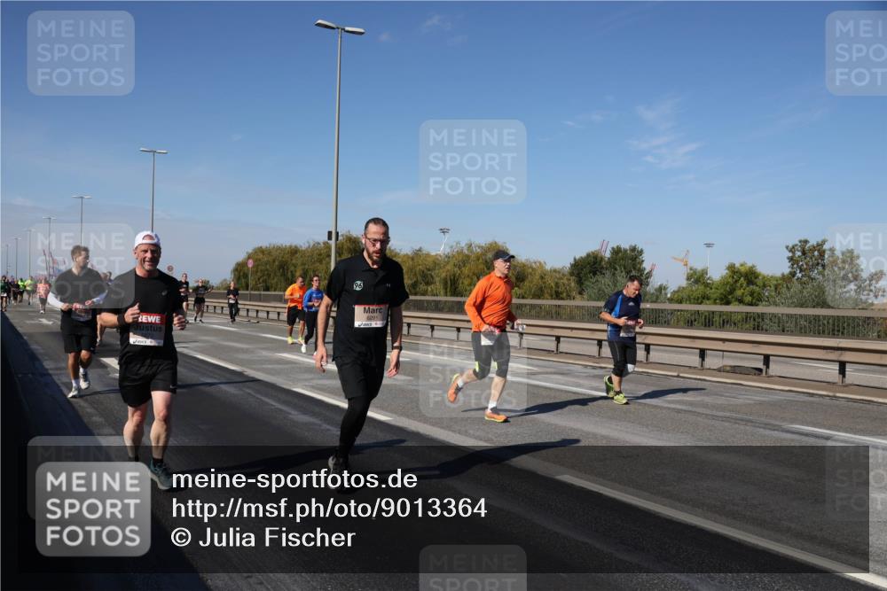 03.10.2025 - Köhlbrandbrückenlauf Julia Fischer http://msf.ph/oto/9013364 03.10.2025 13:06:06 Position 3 96, 6291 meine-sportfotos.de