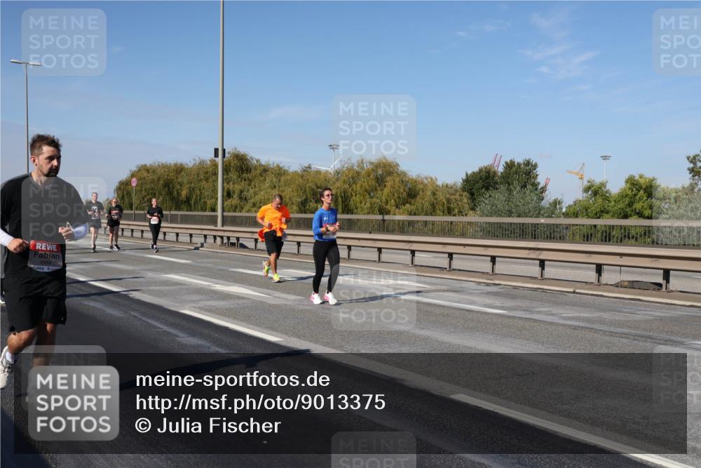 03.10.2025 - Köhlbrandbrückenlauf Julia Fischer http://msf.ph/oto/9013375 03.10.2025 13:06:08 Position 3 4589 meine-sportfotos.de