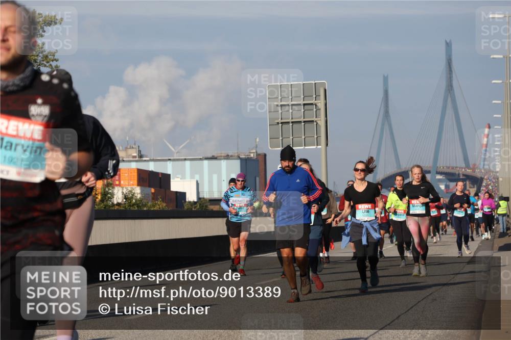 03.10.2025 - Köhlbrandbrückenlauf Luisa Fischer http://msf.ph/oto/9013389 03.10.2025 10:56:58 Position 3 1921, 1331 meine-sportfotos.de