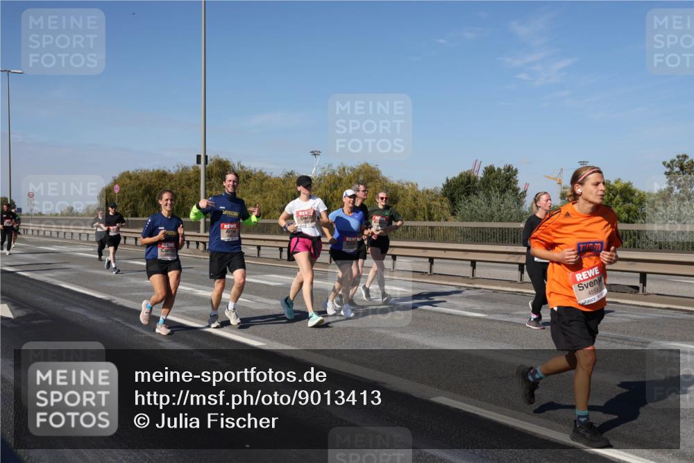 03.10.2025 - Köhlbrandbrückenlauf Julia Fischer http://msf.ph/oto/9013413 03.10.2025 13:06:15 Position 3 4553 meine-sportfotos.de