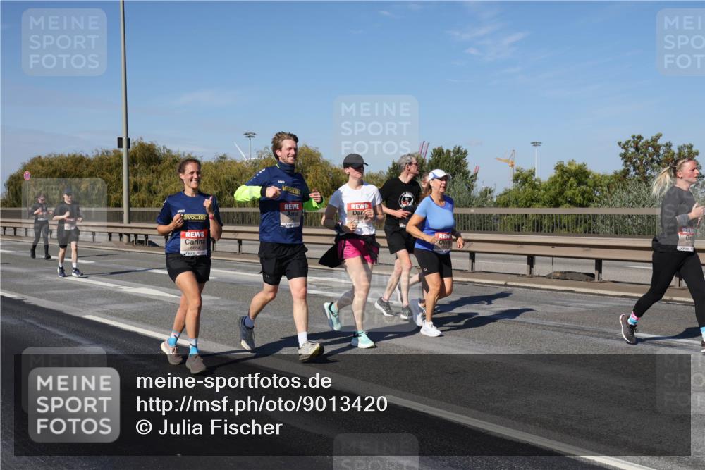 03.10.2025 - Köhlbrandbrückenlauf Julia Fischer http://msf.ph/oto/9013420 03.10.2025 13:06:15 Position 3  meine-sportfotos.de