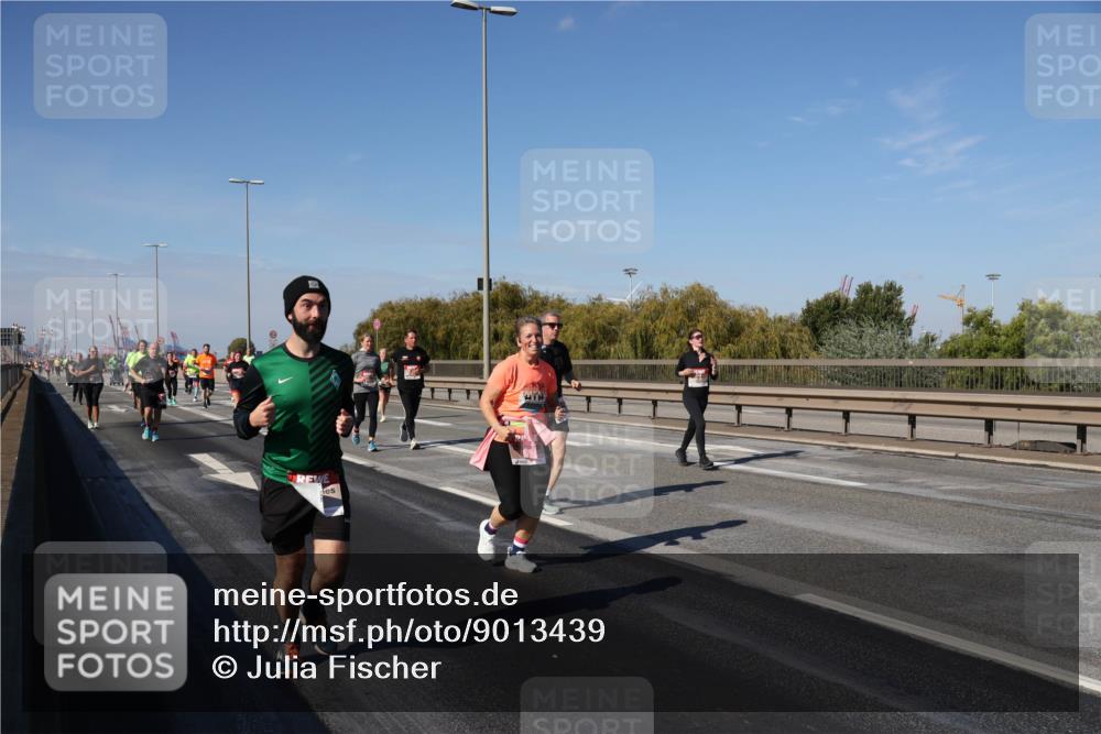 03.10.2025 - Köhlbrandbrückenlauf Julia Fischer http://msf.ph/oto/9013439 03.10.2025 13:06:20 Position 3  meine-sportfotos.de