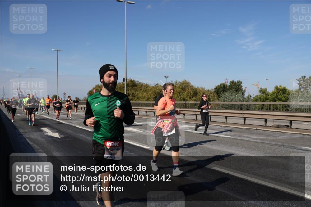 03.10.2025 - Köhlbrandbrückenlauf Julia Fischer http://msf.ph/oto/9013442 03.10.2025 13:06:20 Position 3 5480 meine-sportfotos.de