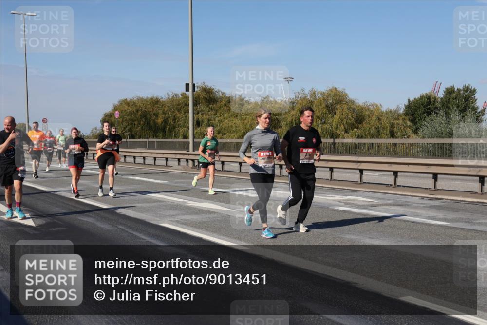 03.10.2025 - Köhlbrandbrückenlauf Julia Fischer http://msf.ph/oto/9013451 03.10.2025 13:06:22 Position 3  meine-sportfotos.de
