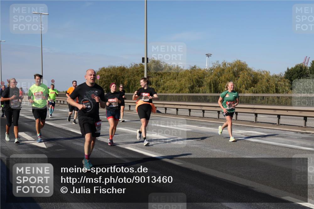 03.10.2025 - Köhlbrandbrückenlauf Julia Fischer http://msf.ph/oto/9013460 03.10.2025 13:06:24 Position 3  meine-sportfotos.de