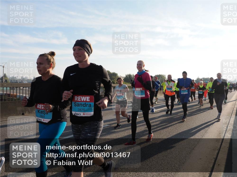 03.10.2025 - Köhlbrandbrückenlauf Fabian Wolf http://msf.ph/oto/9013467 03.10.2025 09:24:03 Position 3 2869, 2870, 2255 meine-sportfotos.de