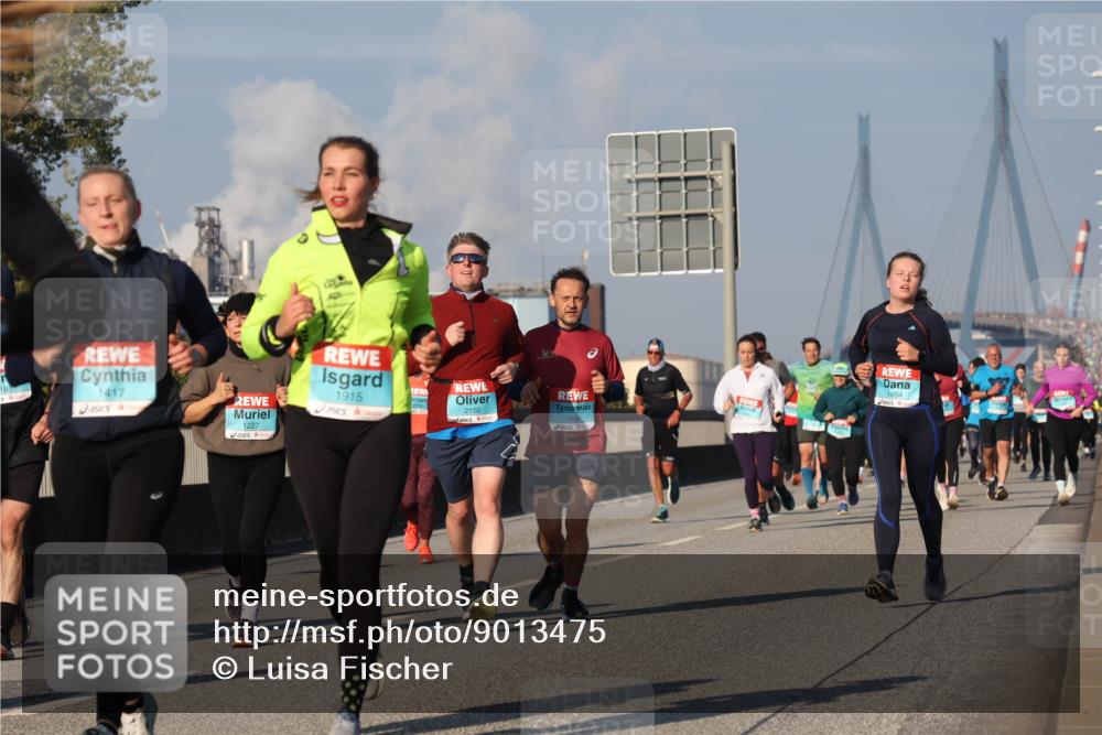 03.10.2025 - Köhlbrandbrückenlauf Luisa Fischer http://msf.ph/oto/9013475 03.10.2025 10:57:08 Position 3 18, 1417, 1227, 1915, 2150, 1945, 1654 meine-sportfotos.de