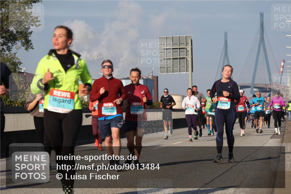 03.10.2025 - Köhlbrandbrückenlauf Luisa Fischer http://msf.ph/oto/9013484 03.10.2025 10:57:08 Position 3 1915, 2150, 1945, 1654 meine-sportfotos.de