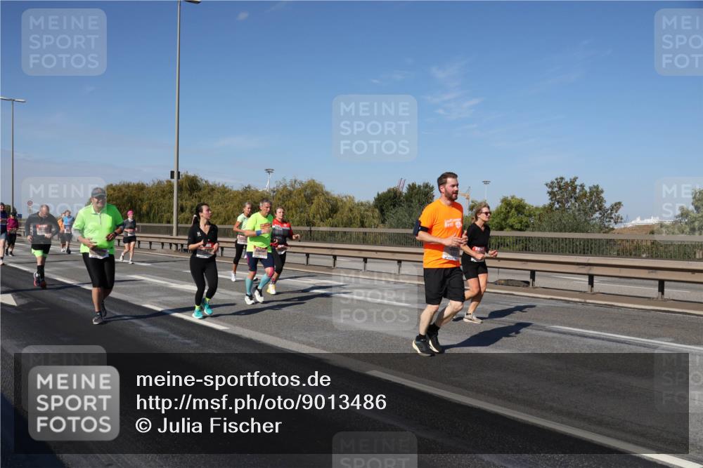 03.10.2025 - Köhlbrandbrückenlauf Julia Fischer http://msf.ph/oto/9013486 03.10.2025 13:06:29 Position 3  meine-sportfotos.de