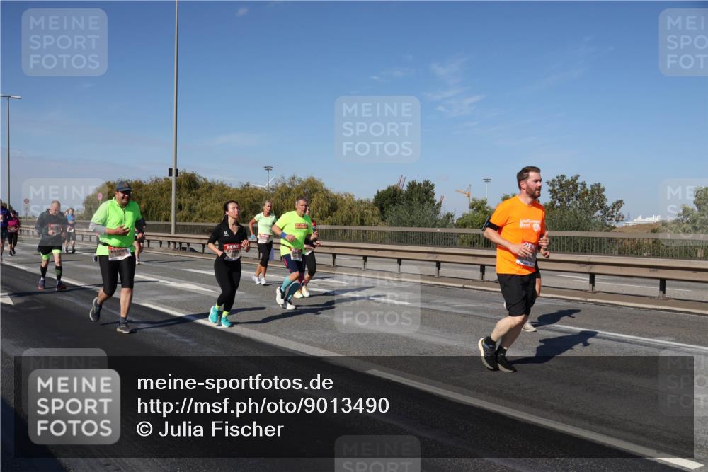 03.10.2025 - Köhlbrandbrückenlauf Julia Fischer http://msf.ph/oto/9013490 03.10.2025 13:06:30 Position 3  meine-sportfotos.de