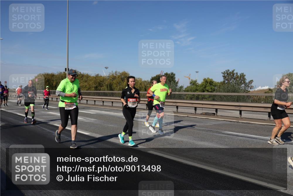 03.10.2025 - Köhlbrandbrückenlauf Julia Fischer http://msf.ph/oto/9013498 03.10.2025 13:06:31 Position 3  meine-sportfotos.de