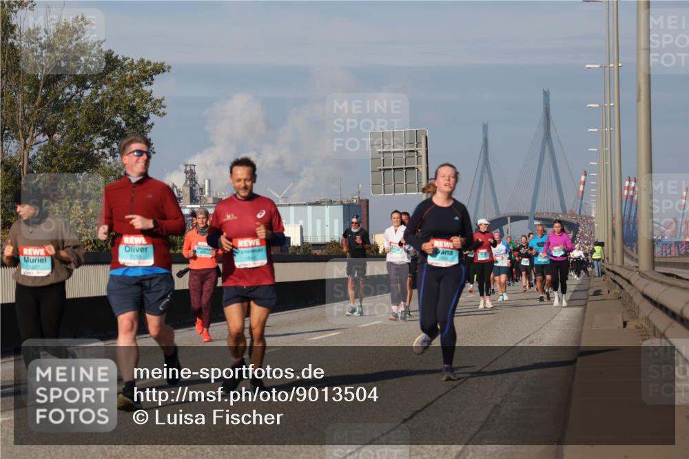 03.10.2025 - Köhlbrandbrückenlauf Luisa Fischer http://msf.ph/oto/9013504 03.10.2025 10:57:10 Position 3 1227, 2150, 1945 meine-sportfotos.de