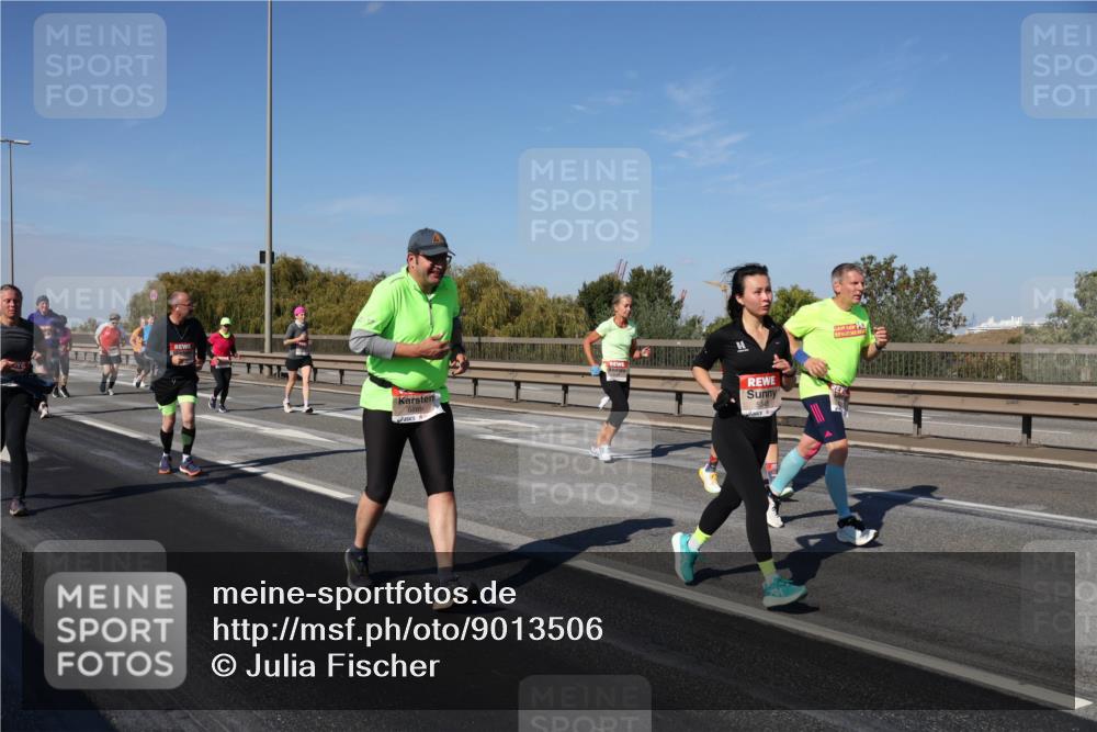 03.10.2025 - Köhlbrandbrückenlauf Julia Fischer http://msf.ph/oto/9013506 03.10.2025 13:06:31 Position 3 6209 meine-sportfotos.de