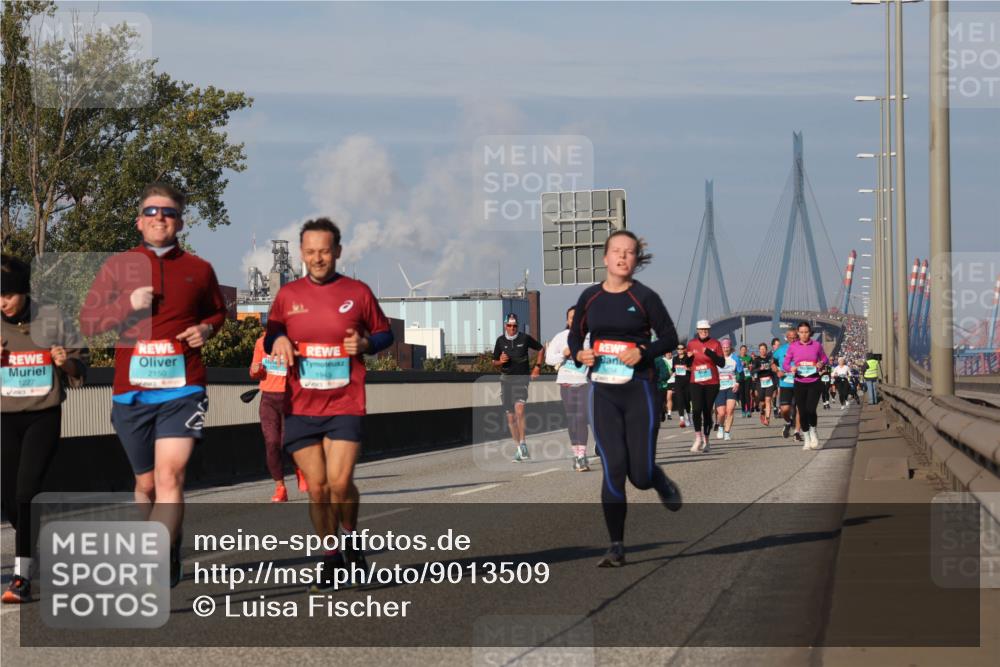 03.10.2025 - Köhlbrandbrückenlauf Luisa Fischer http://msf.ph/oto/9013509 03.10.2025 10:57:11 Position 3 2150, 1227, 1945 meine-sportfotos.de