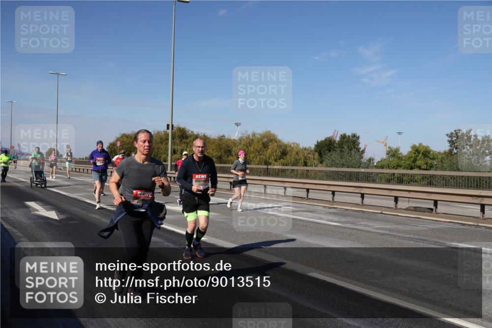03.10.2025 - Köhlbrandbrückenlauf Julia Fischer http://msf.ph/oto/9013515 03.10.2025 13:06:33 Position 3  meine-sportfotos.de