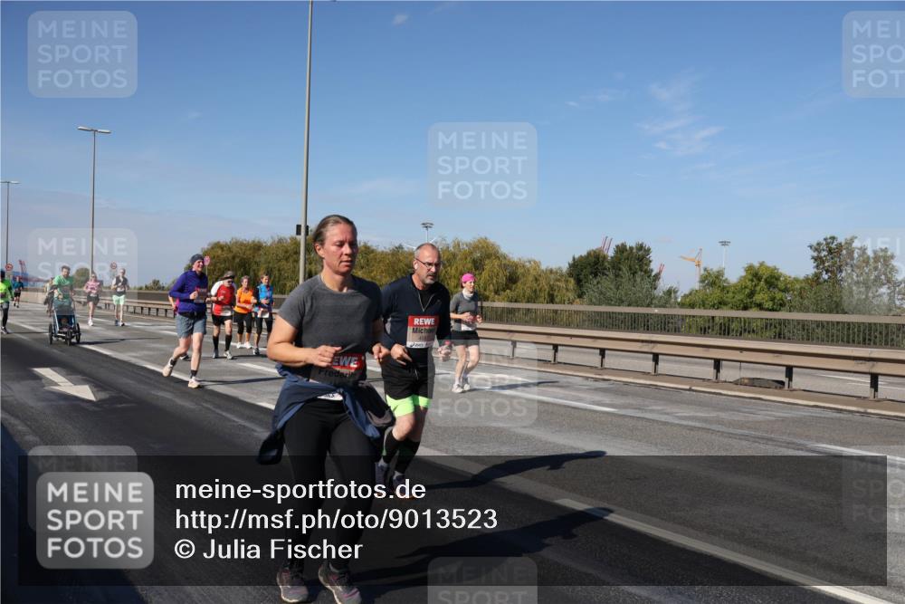 03.10.2025 - Köhlbrandbrückenlauf Julia Fischer http://msf.ph/oto/9013523 03.10.2025 13:06:33 Position 3  meine-sportfotos.de