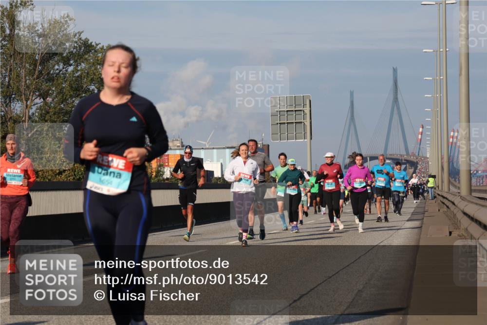 03.10.2025 - Köhlbrandbrückenlauf Luisa Fischer http://msf.ph/oto/9013542 03.10.2025 10:57:14 Position 3 2790, 1654 meine-sportfotos.de