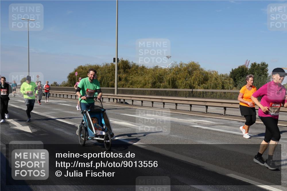 03.10.2025 - Köhlbrandbrückenlauf Julia Fischer http://msf.ph/oto/9013556 03.10.2025 13:06:38 Position 3 44 meine-sportfotos.de