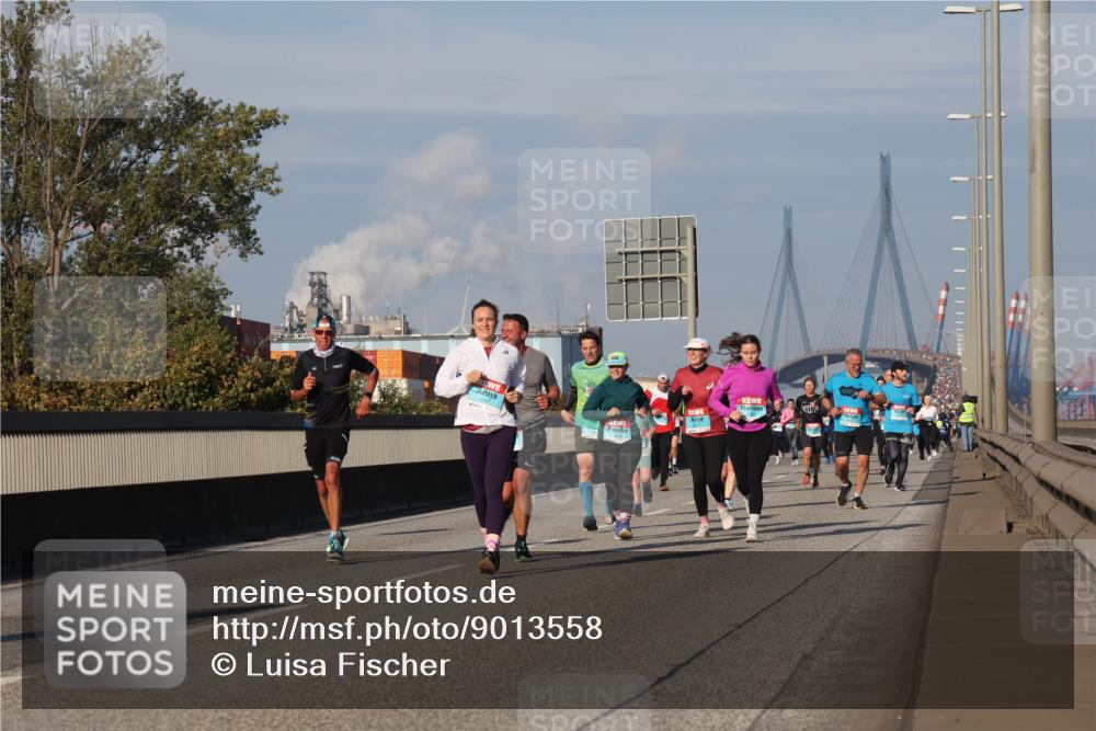03.10.2025 - Köhlbrandbrückenlauf Luisa Fischer http://msf.ph/oto/9013558 03.10.2025 10:57:15 Position 3  meine-sportfotos.de