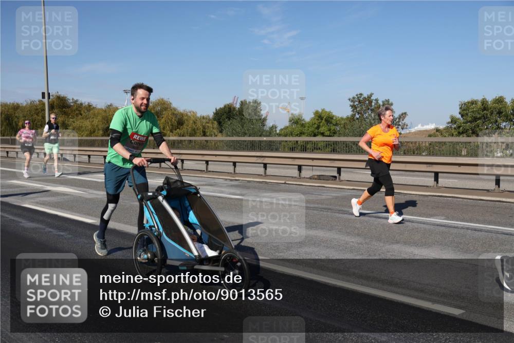 03.10.2025 - Köhlbrandbrückenlauf Julia Fischer http://msf.ph/oto/9013565 03.10.2025 13:06:40 Position 3  meine-sportfotos.de