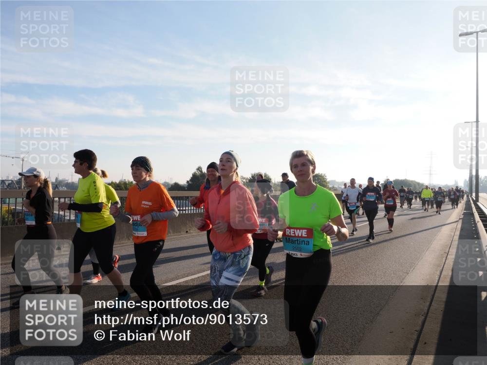 03.10.2025 - Köhlbrandbrückenlauf Fabian Wolf http://msf.ph/oto/9013573 03.10.2025 09:24:08 Position 3 1, 2502 meine-sportfotos.de
