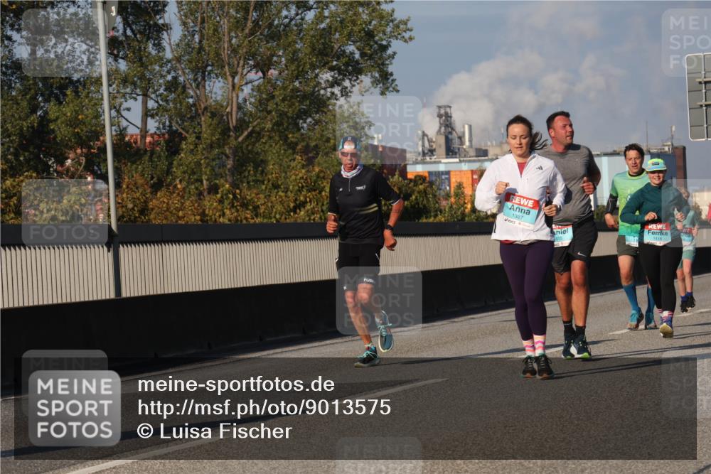 03.10.2025 - Köhlbrandbrückenlauf Luisa Fischer http://msf.ph/oto/9013575 03.10.2025 10:57:16 Position 3 1142, 1387, 015 meine-sportfotos.de