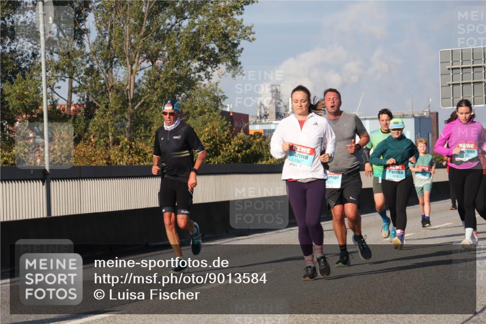 03.10.2025 - Köhlbrandbrückenlauf Luisa Fischer http://msf.ph/oto/9013584 03.10.2025 10:57:17 Position 3 1387, 1015, 352 meine-sportfotos.de