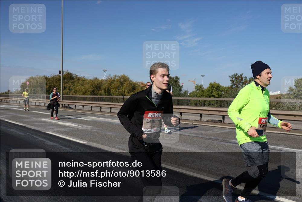 03.10.2025 - Köhlbrandbrückenlauf Julia Fischer http://msf.ph/oto/9013586 03.10.2025 13:06:43 Position 3 4647 meine-sportfotos.de