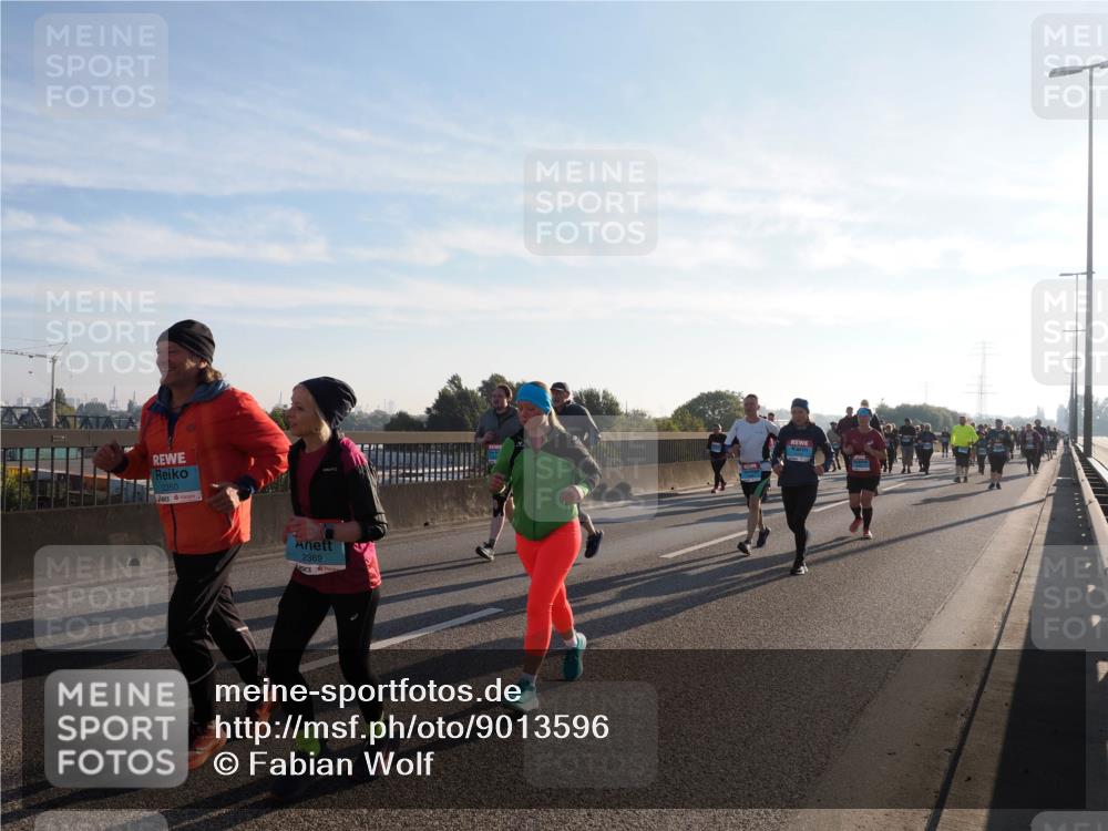 03.10.2025 - Köhlbrandbrückenlauf Fabian Wolf http://msf.ph/oto/9013596 03.10.2025 09:24:08 Position 3 2350, 2369 meine-sportfotos.de