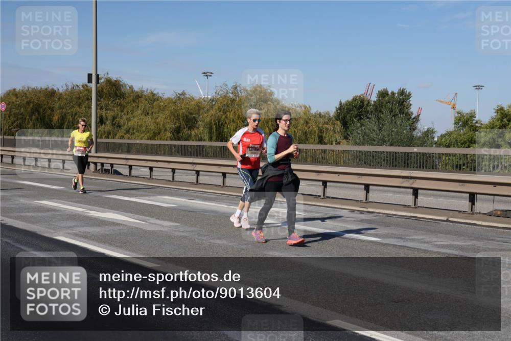 03.10.2025 - Köhlbrandbrückenlauf Julia Fischer http://msf.ph/oto/9013604 03.10.2025 13:06:46 Position 3  meine-sportfotos.de