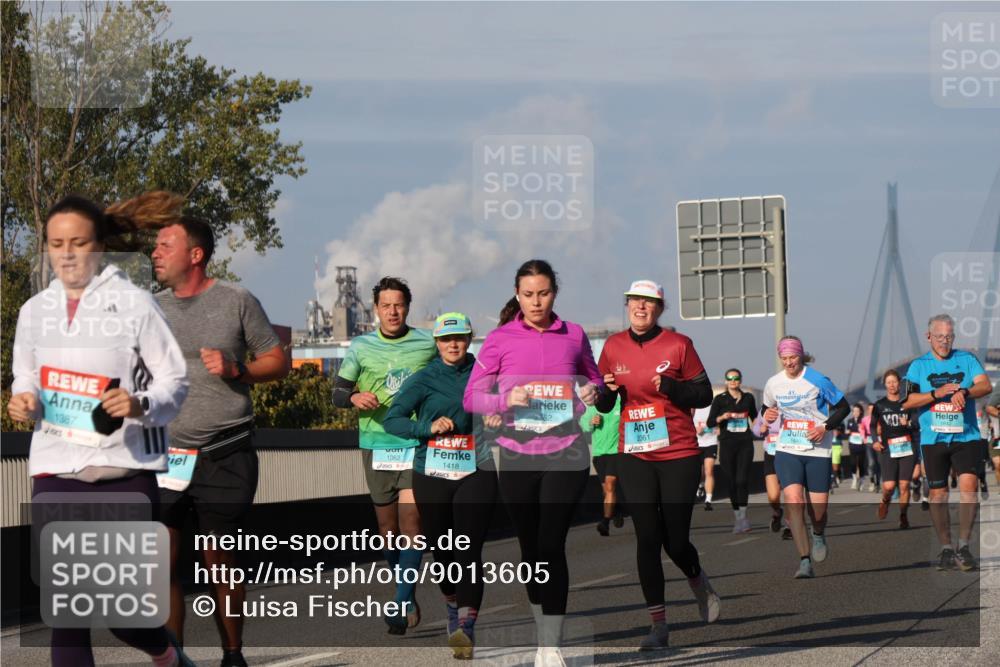 03.10.2025 - Köhlbrandbrückenlauf Luisa Fischer http://msf.ph/oto/9013605 03.10.2025 10:57:19 Position 3 1387, 1362, 1418, 6352, 2061 meine-sportfotos.de