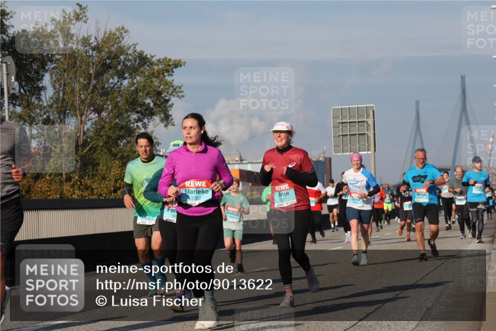 03.10.2025 - Köhlbrandbrückenlauf Luisa Fischer http://msf.ph/oto/9013622 03.10.2025 10:57:20 Position 3 141, 3352, 1806, 2061 meine-sportfotos.de