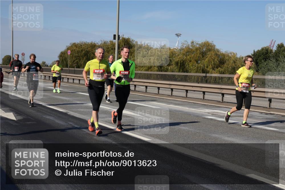 03.10.2025 - Köhlbrandbrückenlauf Julia Fischer http://msf.ph/oto/9013623 03.10.2025 13:06:50 Position 3 6211 meine-sportfotos.de