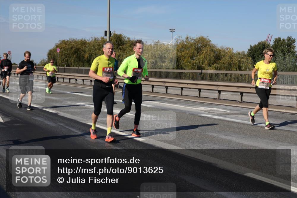 03.10.2025 - Köhlbrandbrückenlauf Julia Fischer http://msf.ph/oto/9013625 03.10.2025 13:06:50 Position 3 045, 6211 meine-sportfotos.de