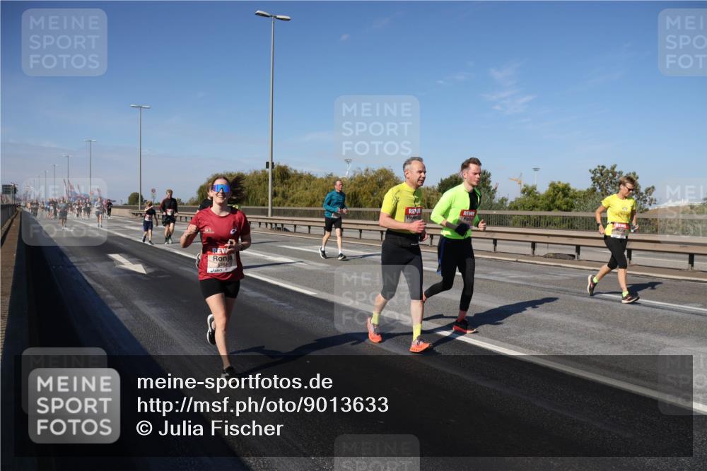 03.10.2025 - Köhlbrandbrückenlauf Julia Fischer http://msf.ph/oto/9013633 03.10.2025 13:06:51 Position 3 5781 meine-sportfotos.de
