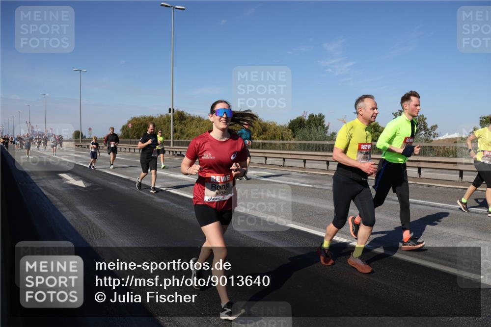 03.10.2025 - Köhlbrandbrückenlauf Julia Fischer http://msf.ph/oto/9013640 03.10.2025 13:06:52 Position 3 5781 meine-sportfotos.de