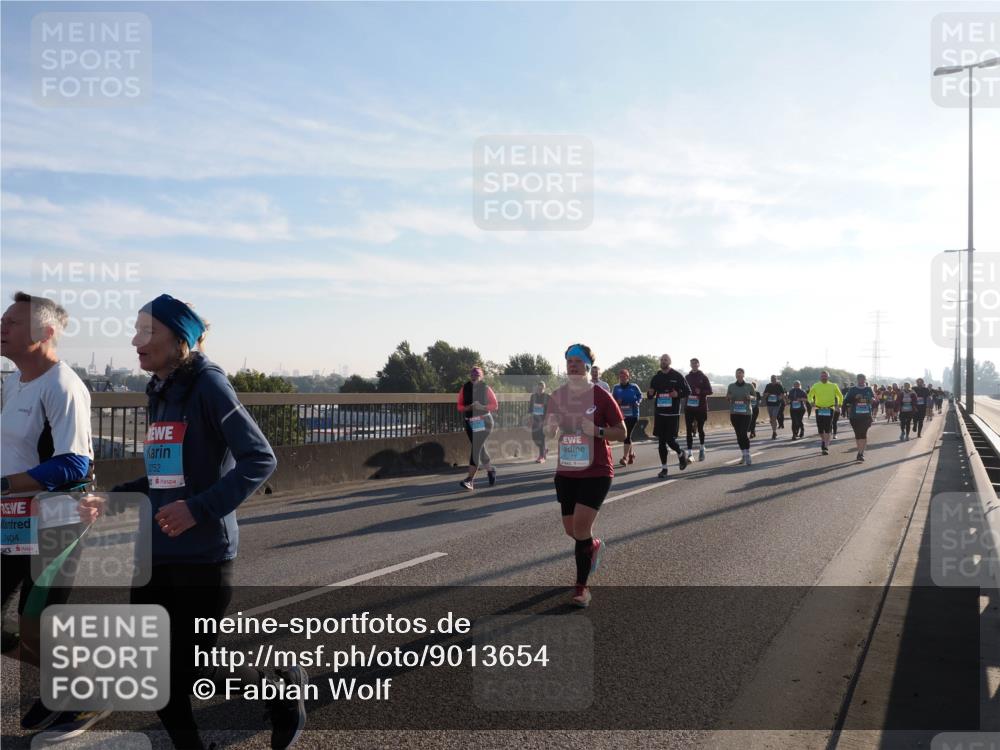 03.10.2025 - Köhlbrandbrückenlauf Fabian Wolf http://msf.ph/oto/9013654 03.10.2025 09:24:11 Position 3 2404, 2752 meine-sportfotos.de