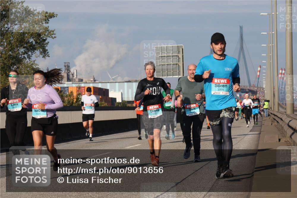 03.10.2025 - Köhlbrandbrückenlauf Luisa Fischer http://msf.ph/oto/9013656 03.10.2025 10:57:28 Position 3 1829, 1521, 1771, 2799, 3394 meine-sportfotos.de