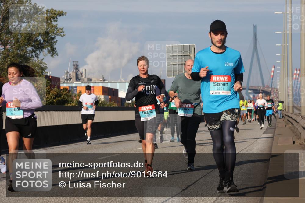 03.10.2025 - Köhlbrandbrückenlauf Luisa Fischer http://msf.ph/oto/9013664 03.10.2025 10:57:29 Position 3 1521, 2799, 1771, 3394 meine-sportfotos.de