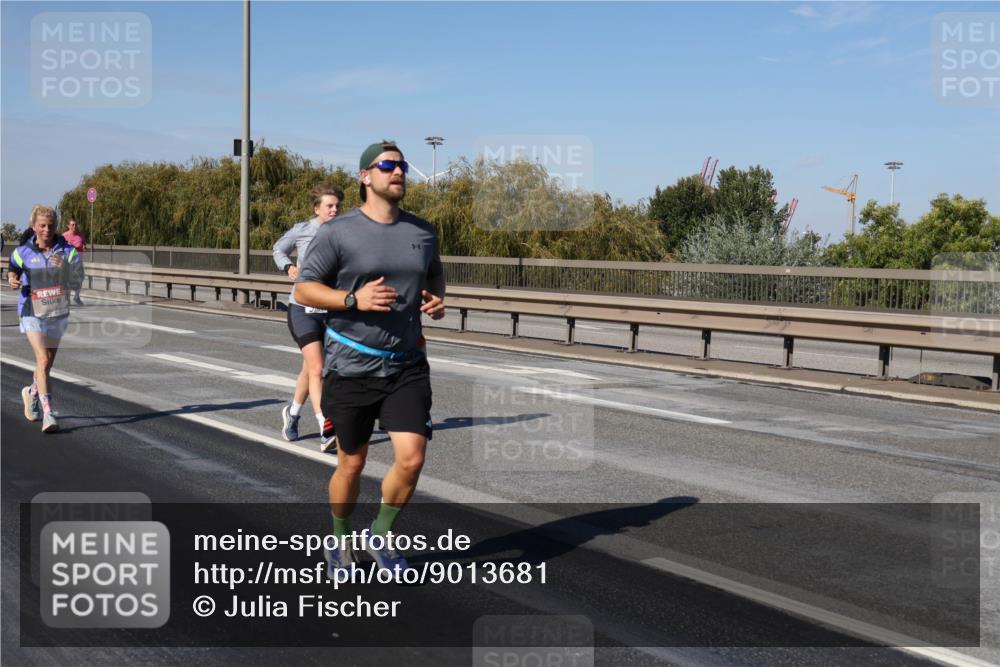 03.10.2025 - Köhlbrandbrückenlauf Julia Fischer http://msf.ph/oto/9013681 03.10.2025 13:07:02 Position 3  meine-sportfotos.de