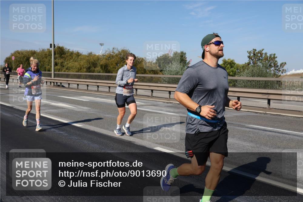 03.10.2025 - Köhlbrandbrückenlauf Julia Fischer http://msf.ph/oto/9013690 03.10.2025 13:07:03 Position 3  meine-sportfotos.de