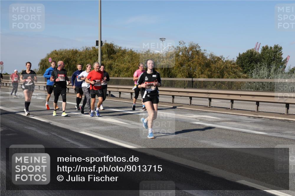 03.10.2025 - Köhlbrandbrückenlauf Julia Fischer http://msf.ph/oto/9013715 03.10.2025 13:07:07 Position 3  meine-sportfotos.de