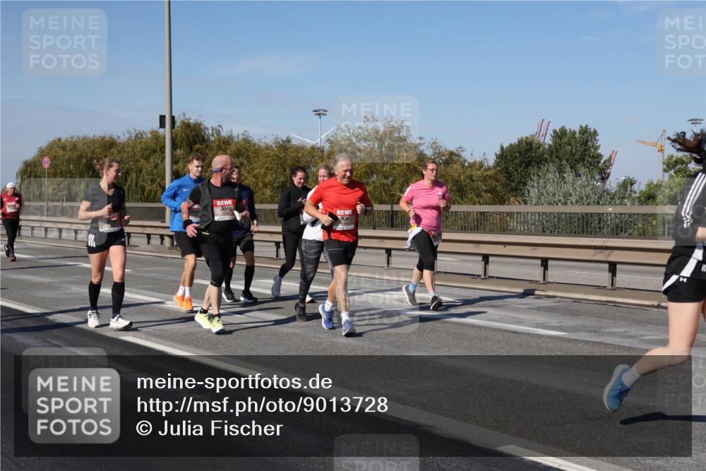 03.10.2025 - Köhlbrandbrückenlauf Julia Fischer http://msf.ph/oto/9013728 03.10.2025 13:07:09 Position 3  meine-sportfotos.de
