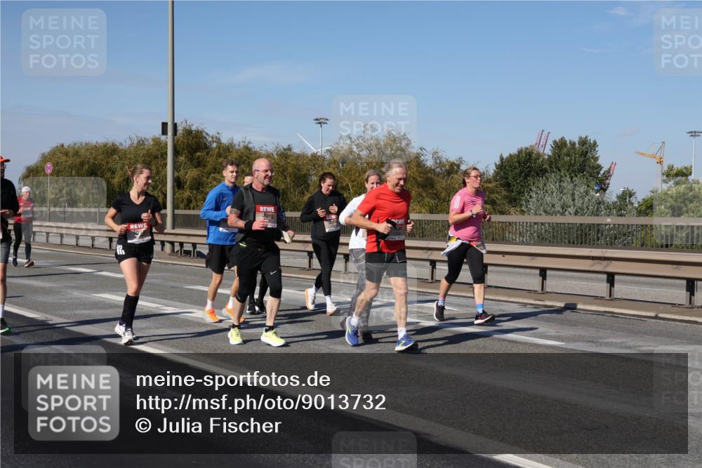 03.10.2025 - Köhlbrandbrückenlauf Julia Fischer http://msf.ph/oto/9013732 03.10.2025 13:07:09 Position 3  meine-sportfotos.de
