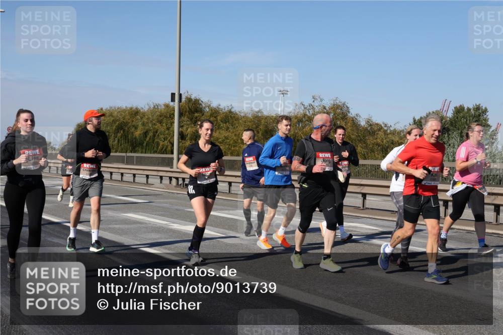 03.10.2025 - Köhlbrandbrückenlauf Julia Fischer http://msf.ph/oto/9013739 03.10.2025 13:07:10 Position 3  meine-sportfotos.de