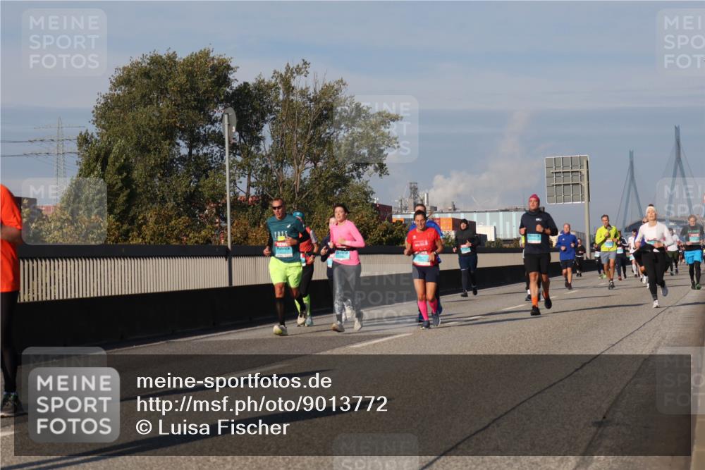 03.10.2025 - Köhlbrandbrückenlauf Luisa Fischer http://msf.ph/oto/9013772 03.10.2025 10:57:39 Position 3 2425 meine-sportfotos.de
