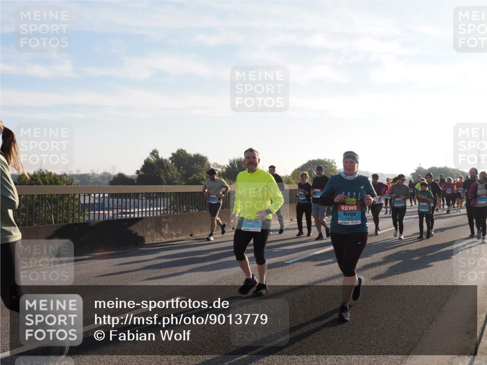 03.10.2025 - Köhlbrandbrückenlauf Fabian Wolf http://msf.ph/oto/9013779 03.10.2025 09:24:15 Position 3 025, 1700 meine-sportfotos.de