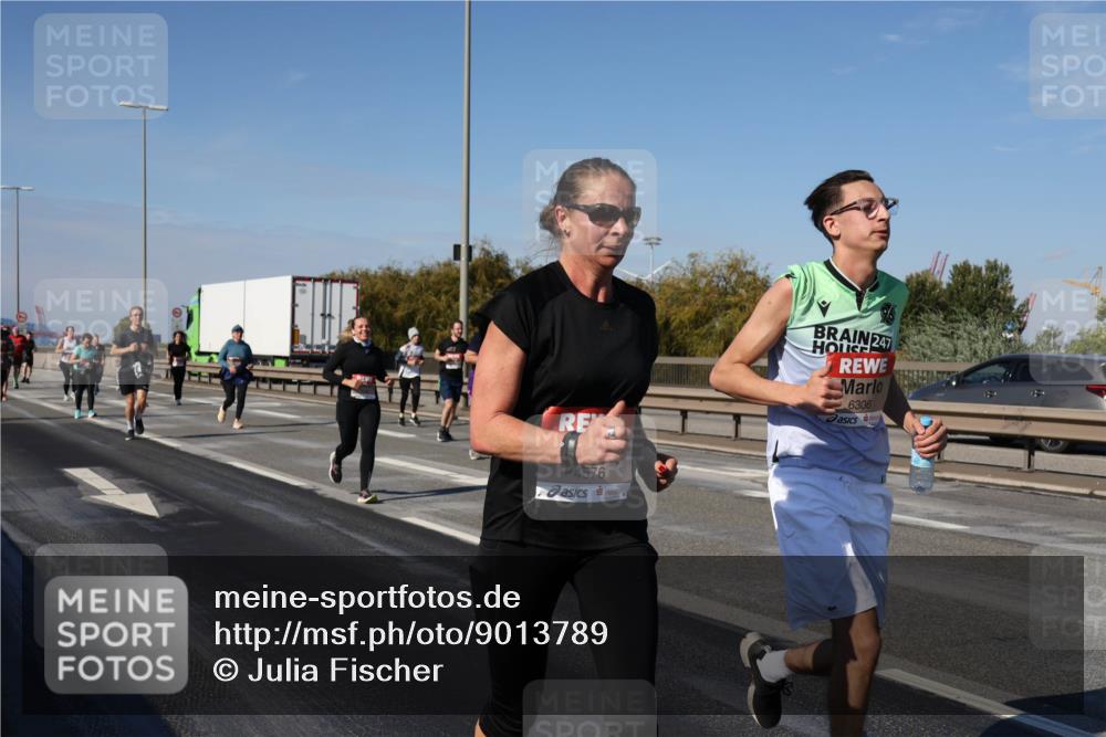 03.10.2025 - Köhlbrandbrückenlauf Julia Fischer http://msf.ph/oto/9013789 03.10.2025 13:07:20 Position 3 4576, 247, 6306 meine-sportfotos.de