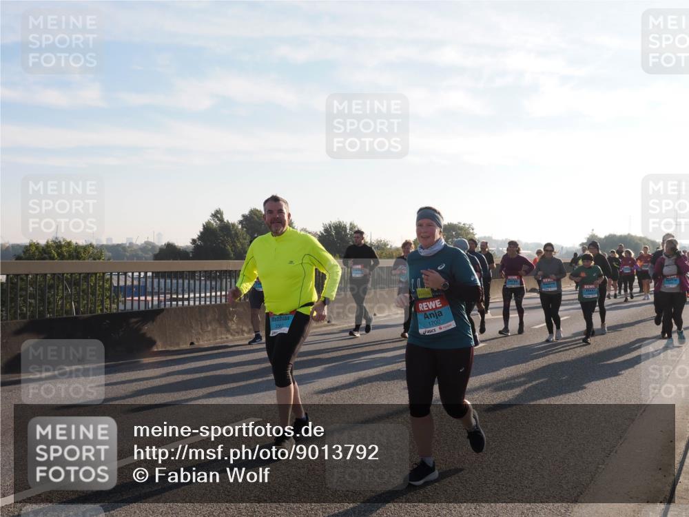 03.10.2025 - Köhlbrandbrückenlauf Fabian Wolf http://msf.ph/oto/9013792 03.10.2025 09:24:16 Position 3 1700 meine-sportfotos.de